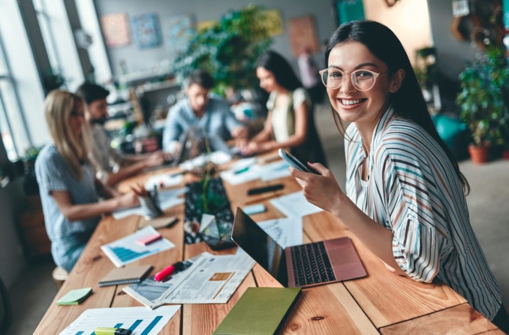 Geração Z, ESG, programa de estágios, sustentabilidade, diversidade, inclusão, propósito, valores, eh-Estágios, recrutamento, seleção, talentos, liderança, inovação, tecnologia.